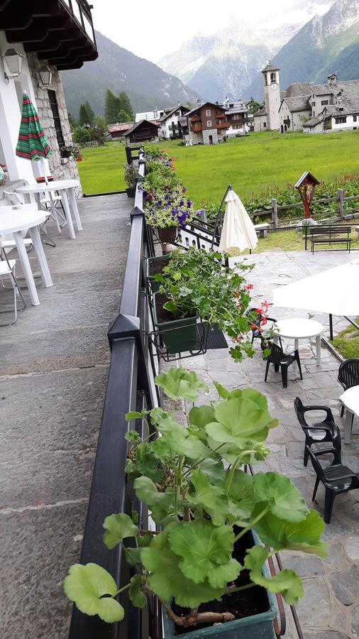 Casa Alpina De Filippi Hotel Macugnaga Luaran gambar