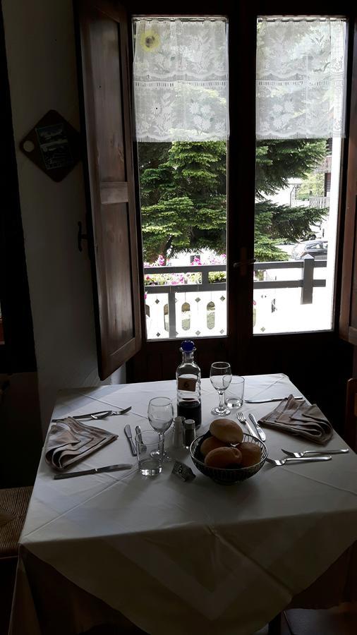 Casa Alpina De Filippi Hotel Macugnaga Luaran gambar